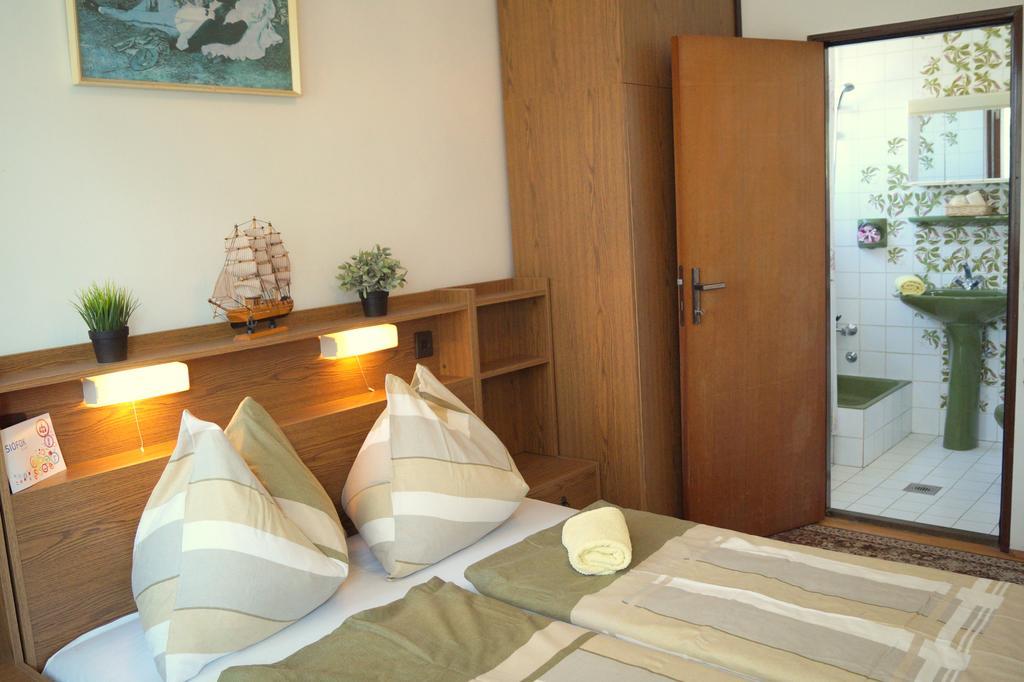 Sophie'S Guesthouse ชิโอฟก ภายนอก รูปภาพ