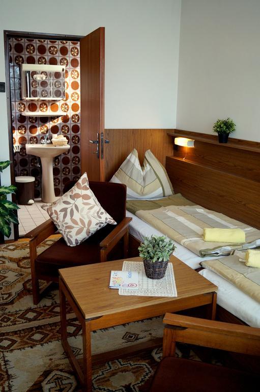 Sophie'S Guesthouse ชิโอฟก ภายนอก รูปภาพ