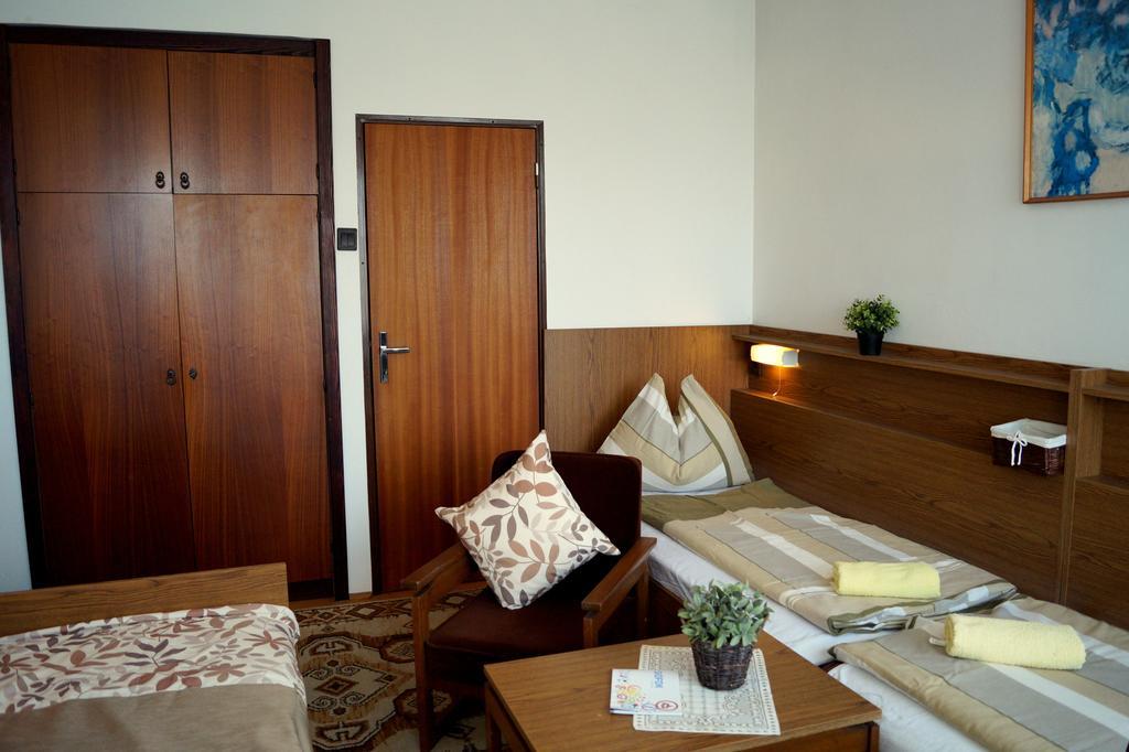 Sophie'S Guesthouse ชิโอฟก ภายนอก รูปภาพ