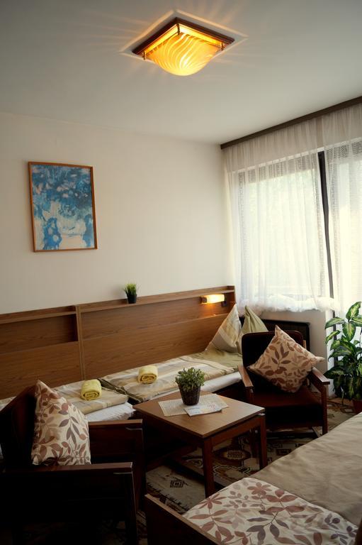 Sophie'S Guesthouse ชิโอฟก ภายนอก รูปภาพ