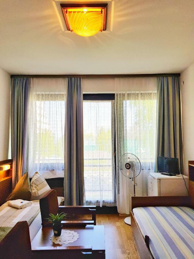 Sophie'S Guesthouse ชิโอฟก ภายนอก รูปภาพ