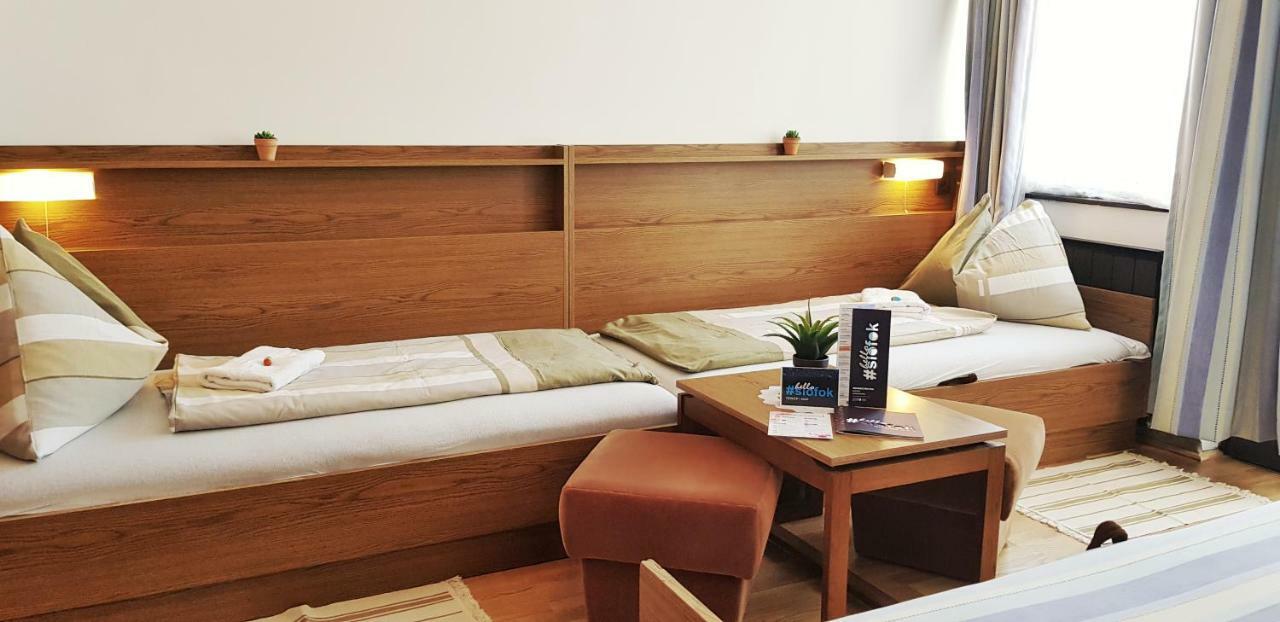 Sophie'S Guesthouse ชิโอฟก ภายนอก รูปภาพ
